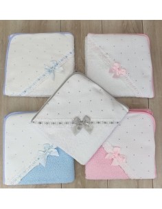 TOALLA CAPUCHA BEBÉ ESTRELLAS
